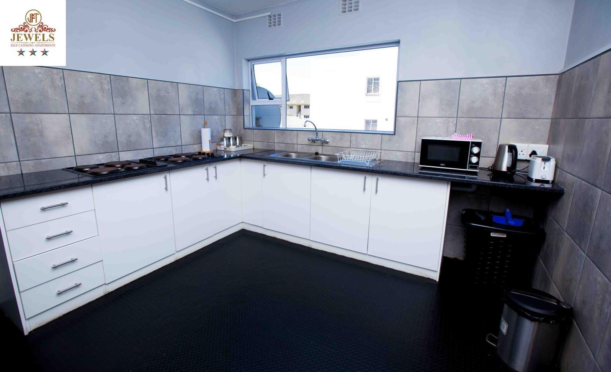 Bed and Breakfast Jft Self Catering Units à East London Extérieur photo