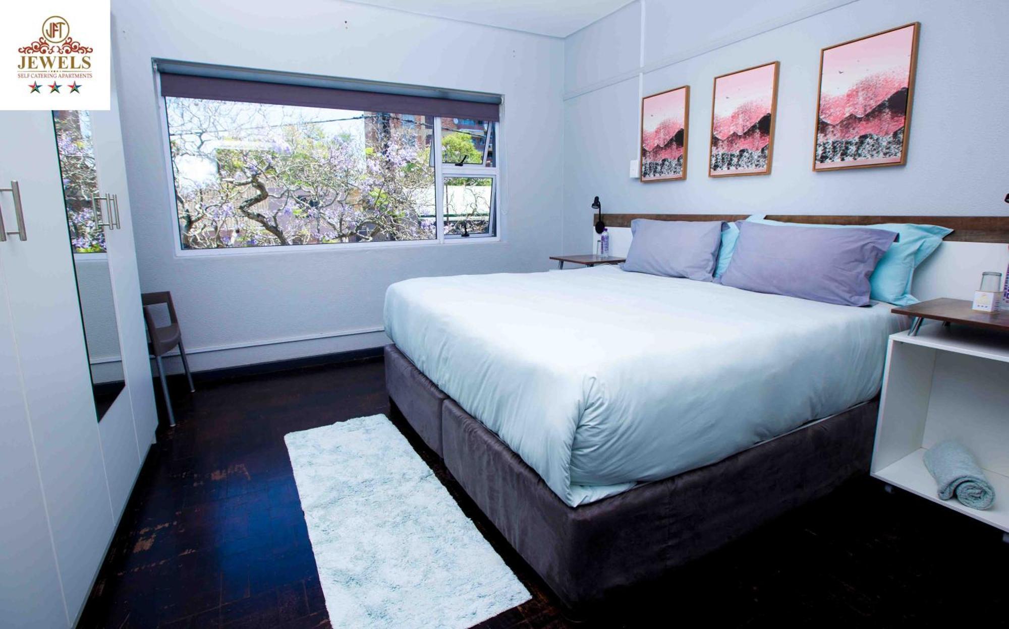 Bed and Breakfast Jft Self Catering Units à East London Extérieur photo