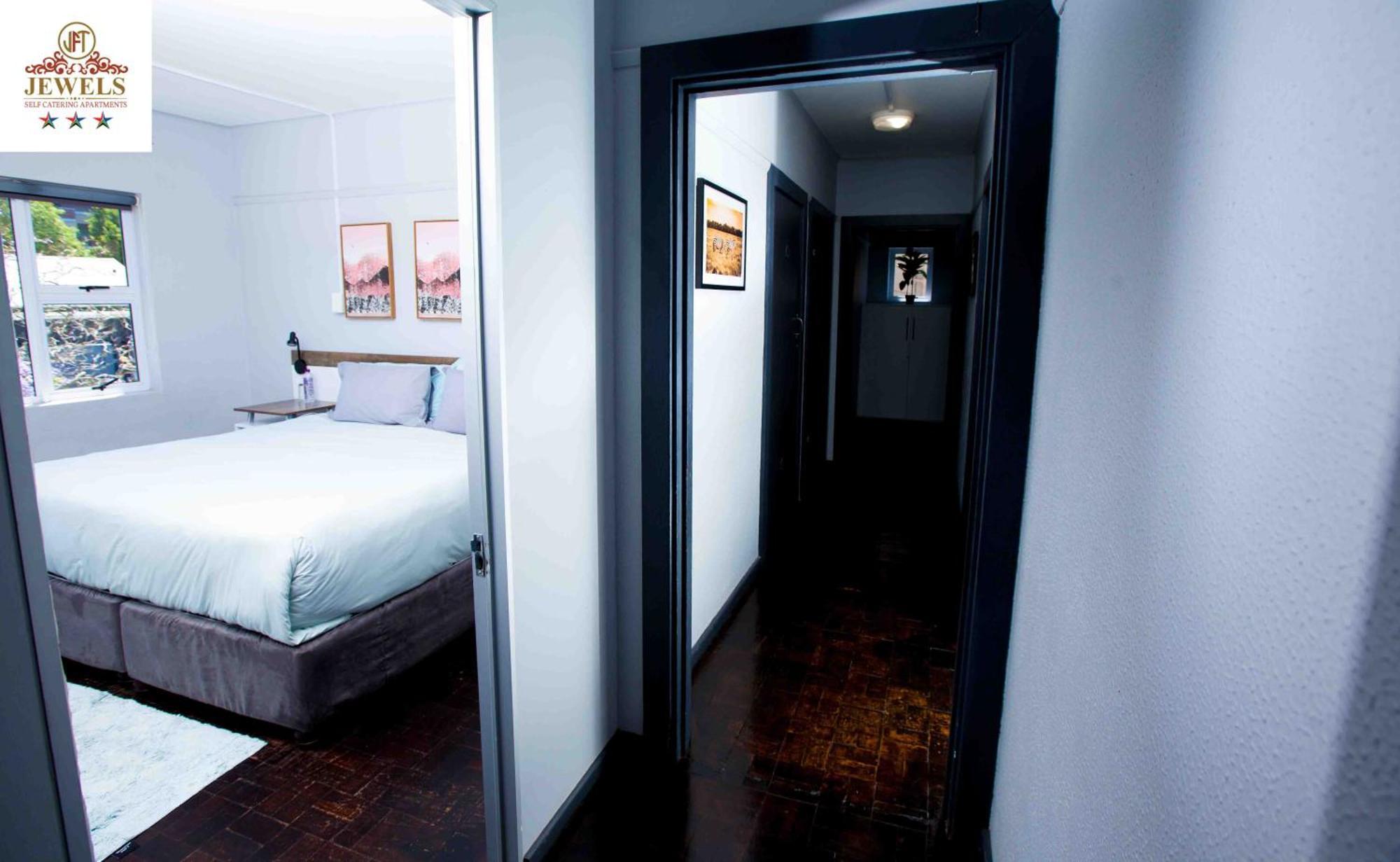 Bed and Breakfast Jft Self Catering Units à East London Extérieur photo